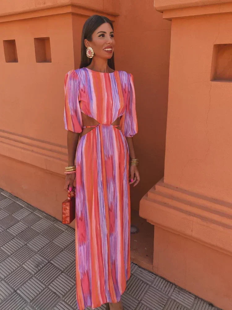 Paloma – Elegant Dress with Cutout
