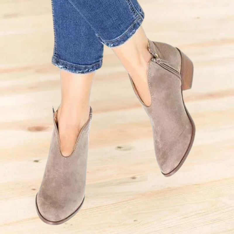 Philomena - V-Shaped Boots with Zipper