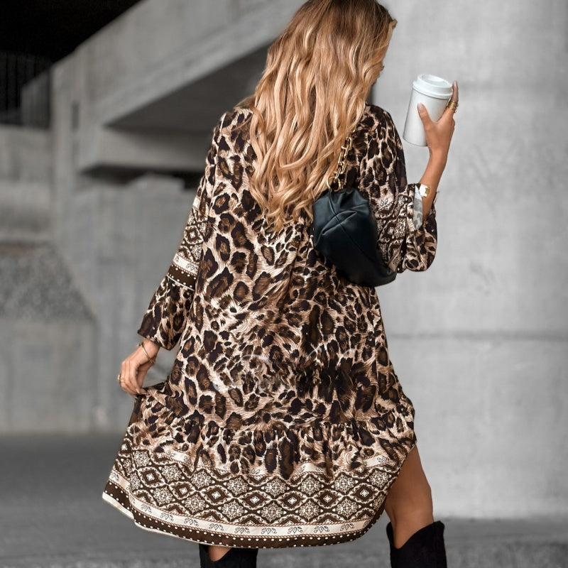 Pineda – Elegant Long Sleeve Dress with Prints