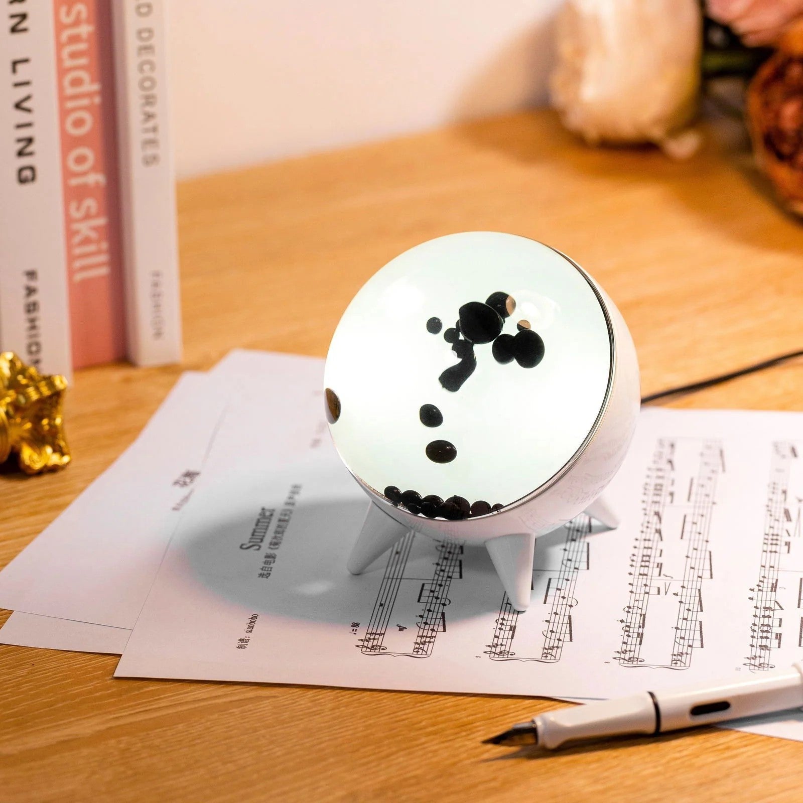 PulseGlow – Ferrofluid Music Rhythm Lamp