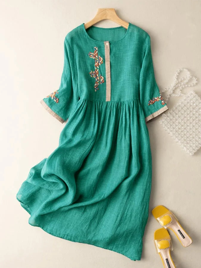 Ruth - Embroidered Dress Made of Cotton and Linen