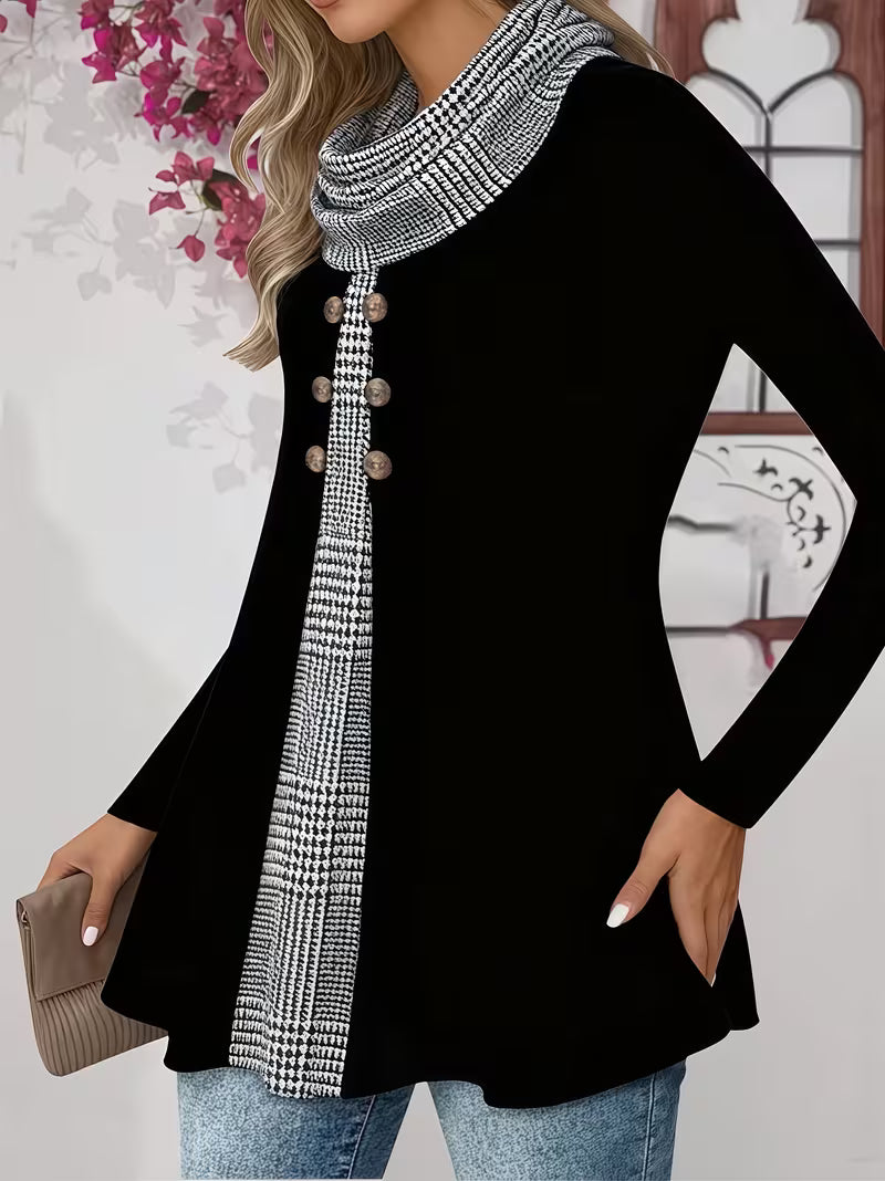 Sahar – T-Shirt with Ruffled Collar