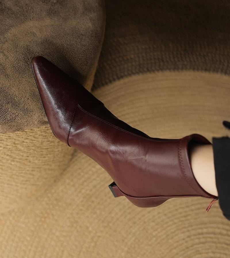 Sanduni - Leather Ankle Boots with Mid Heel