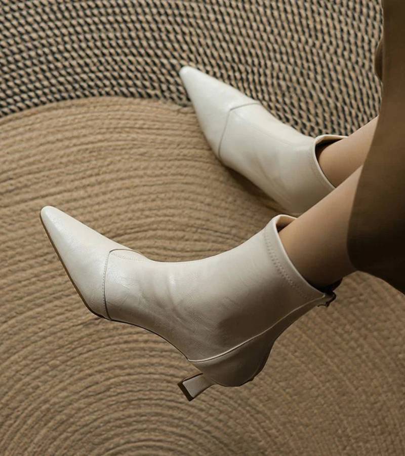 Sanduni - Leather Ankle Boots with Mid Heel