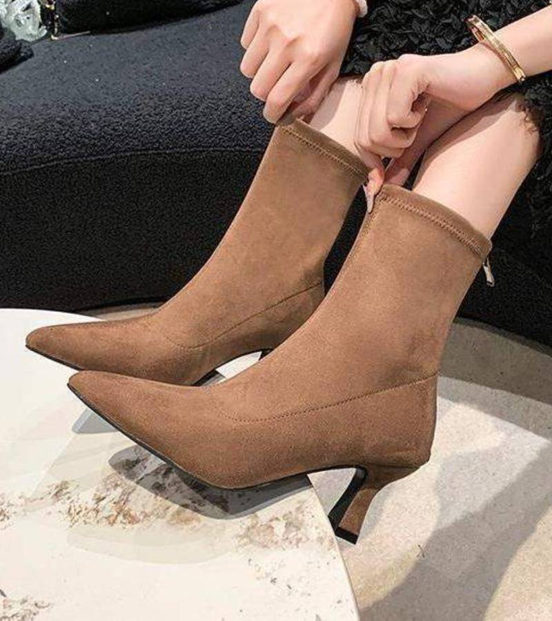 Sanduni - Leather Ankle Boots with Mid Heel