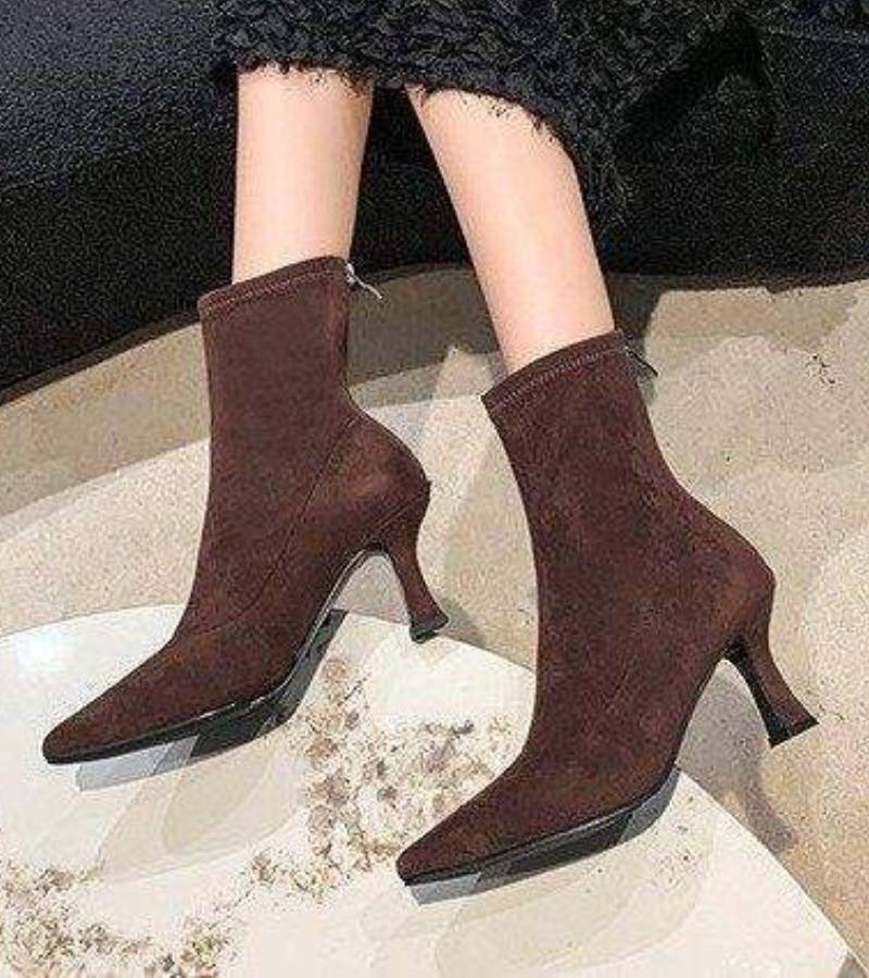 Sanduni - Leather Ankle Boots with Mid Heel