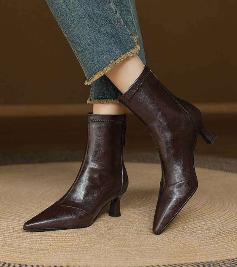 Sanduni - Leather Ankle Boots with Mid Heel
