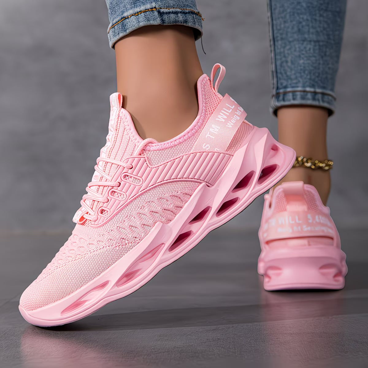 Shaniya – Comfortable Non-Slip Sneakers