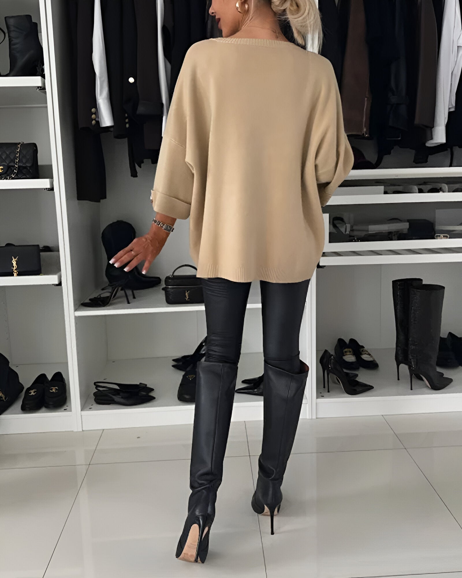 Sieglinde – Crew Neck Knit Sweater