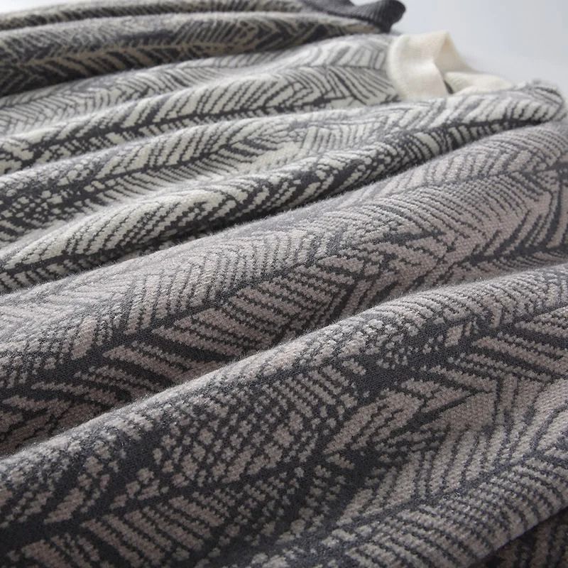 Stanislaus - Round Neck Knit Sweater
