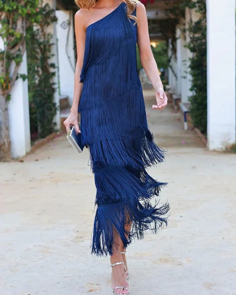 Tamira – Long Dress with Asymmetrical Shoulder Design