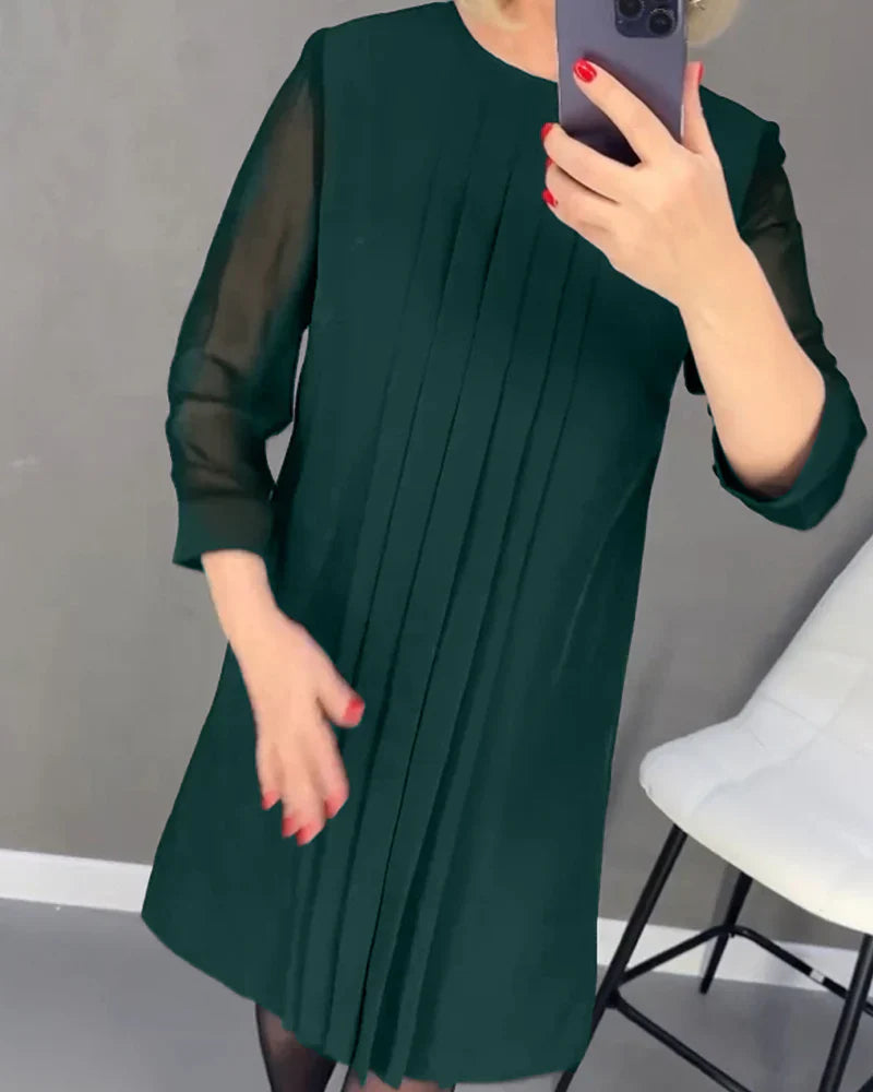 Teona – Elegant Pleated Dress