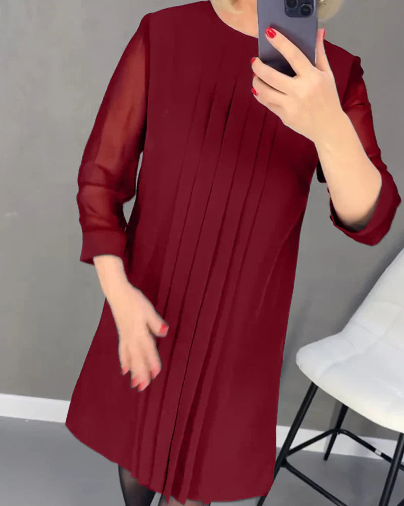 Teona – Elegant Pleated Dress