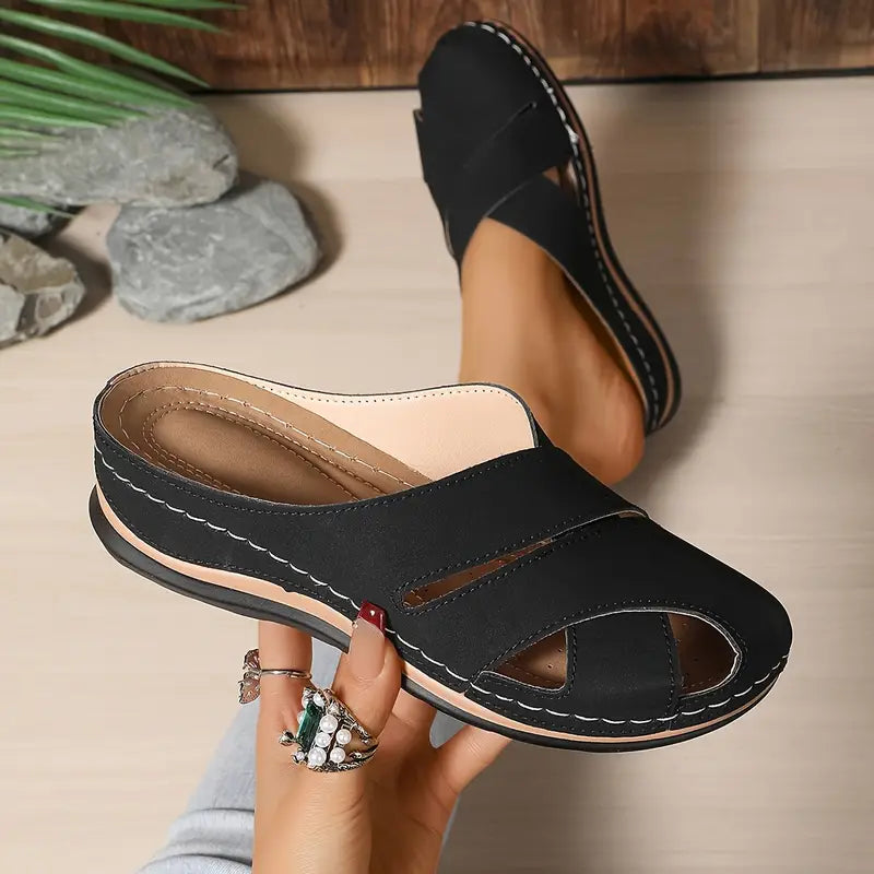 Tereza – Breathable Sandal with Round Toe