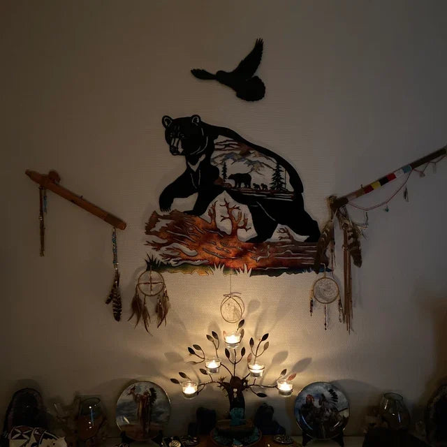 Wanddekoration aus Metall mit Wildtieren
