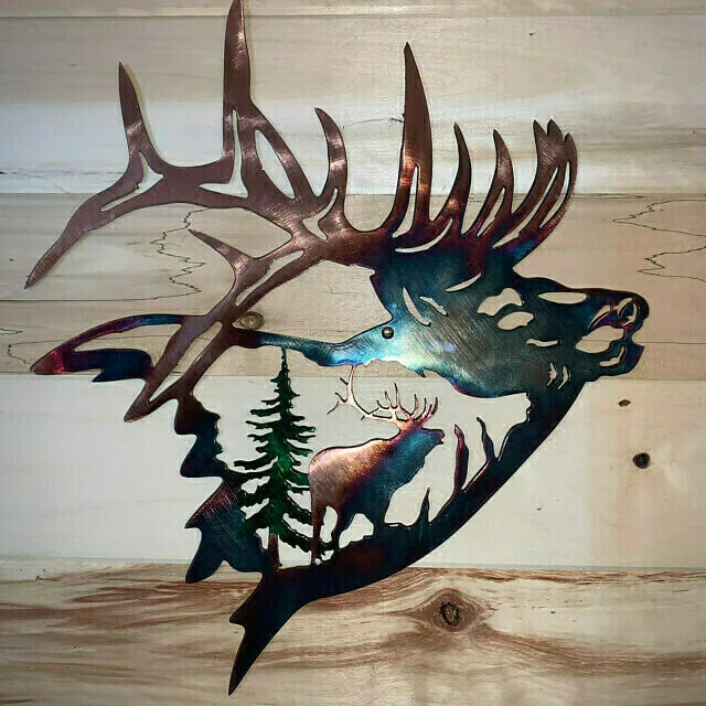 Wanddekoration aus Metall mit Wildtieren
